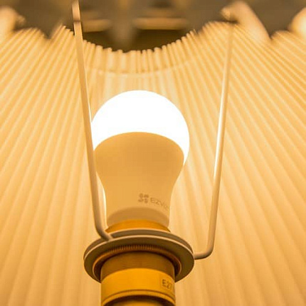 Умная диммируемая светодиодная Wi-Fi лампа E27 EZVIZ LB1-White